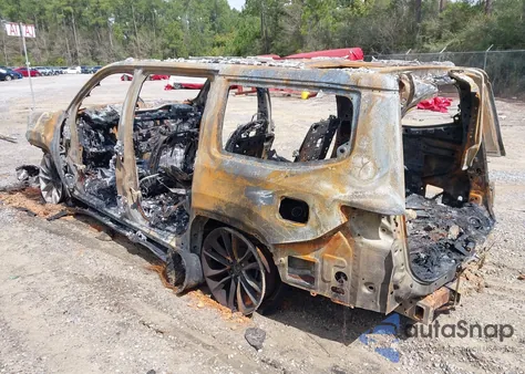 2022 Jeep Wagoneer Series Iii 4X2 from USA, damaged, VIN 1C4SJUDT2NS118113